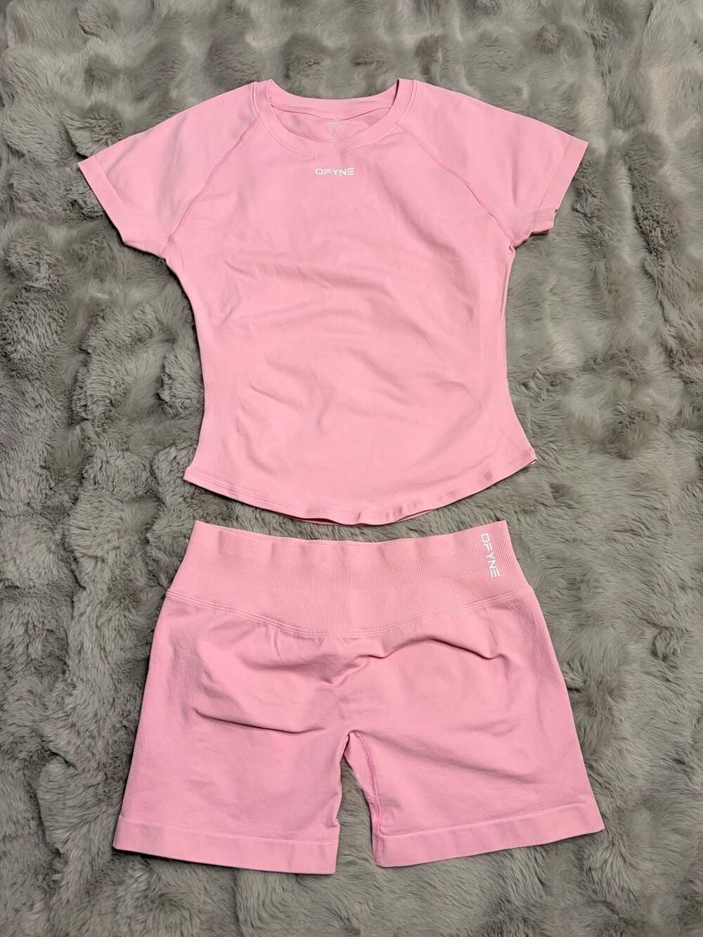DFYNE Pink Workout Outfit Set Short Sleeve Top Shorts